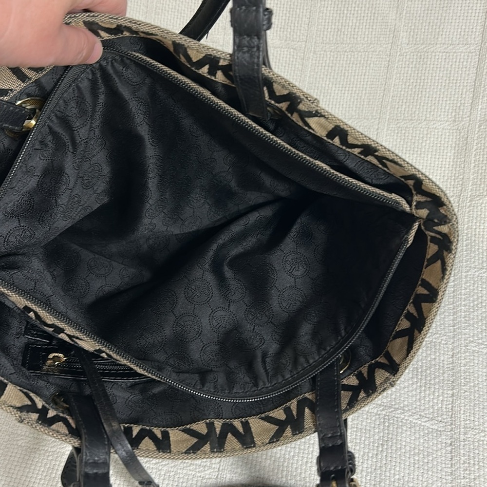 Michael by Michael Kors Jet Set Monogrammed Tote With Adjustable Leather Straps - Picture 7 of 12